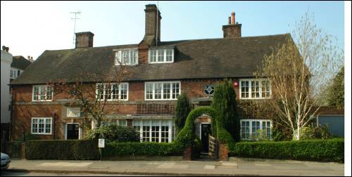 087-89 Hampstead Way